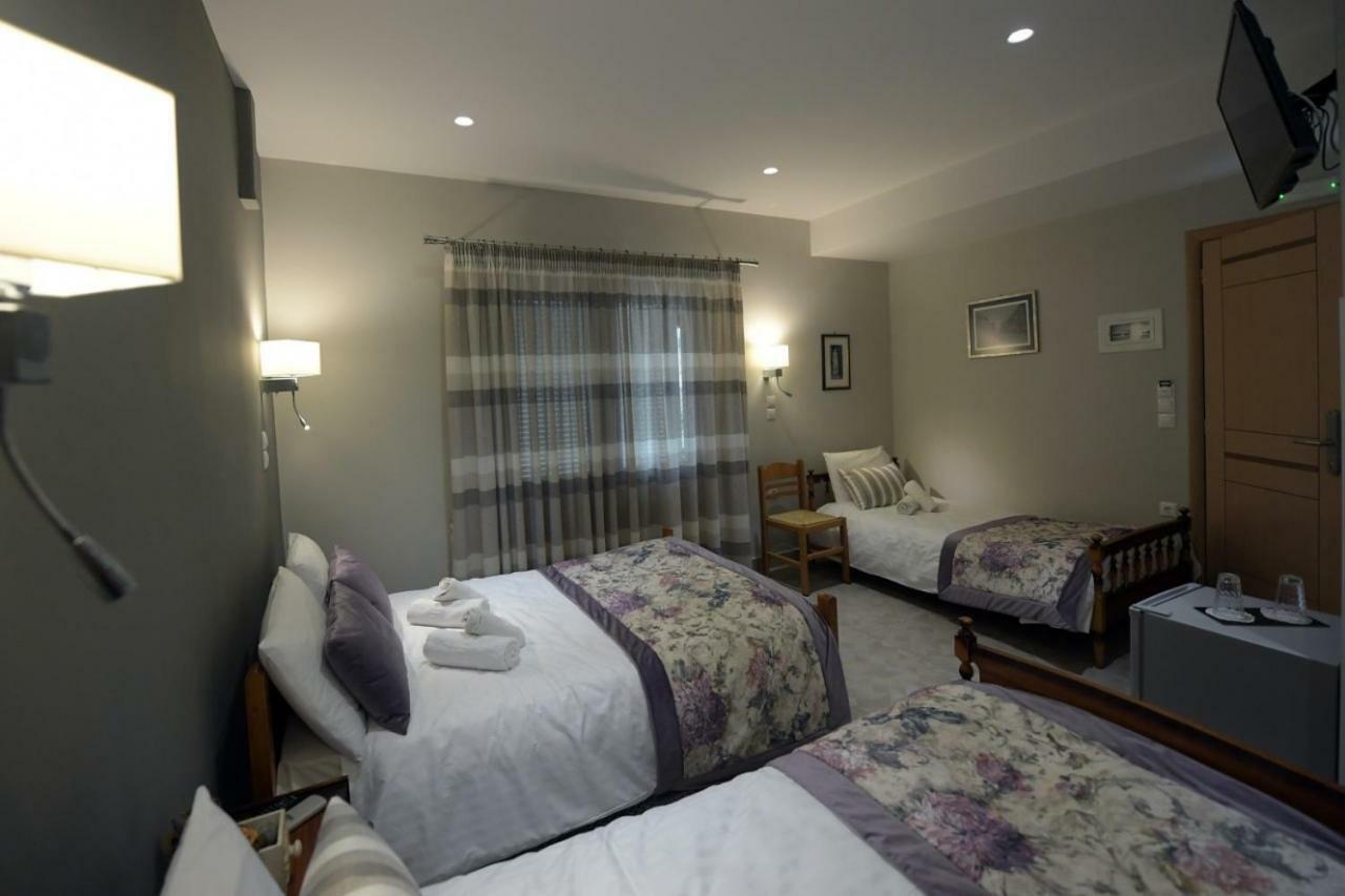 Tassos Rooms Corinth Exterior photo
