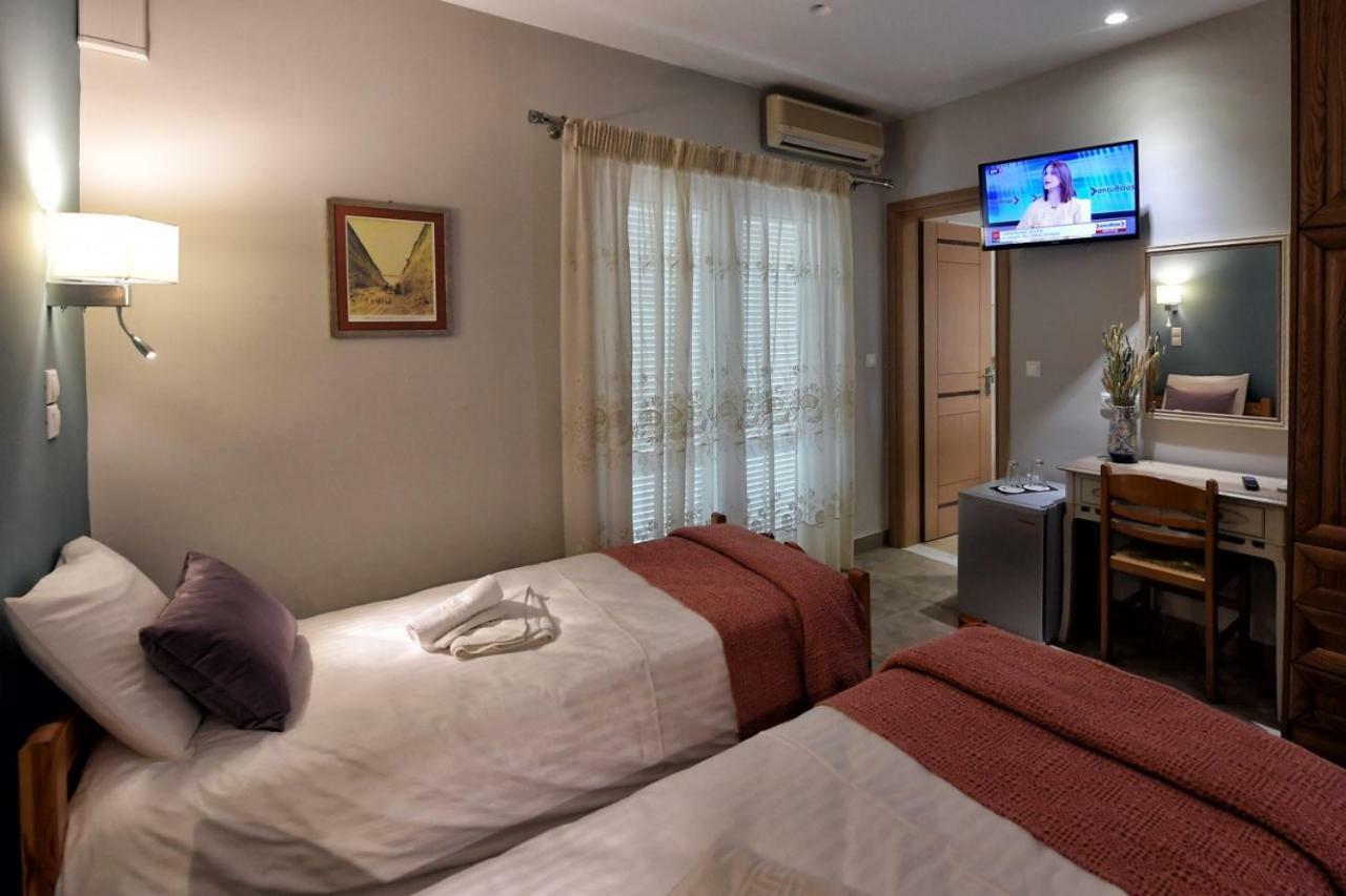 Tassos Rooms Corinth Exterior photo