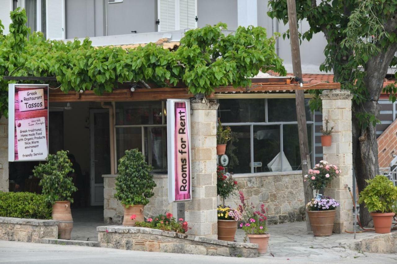 Tassos Rooms Corinth Exterior photo