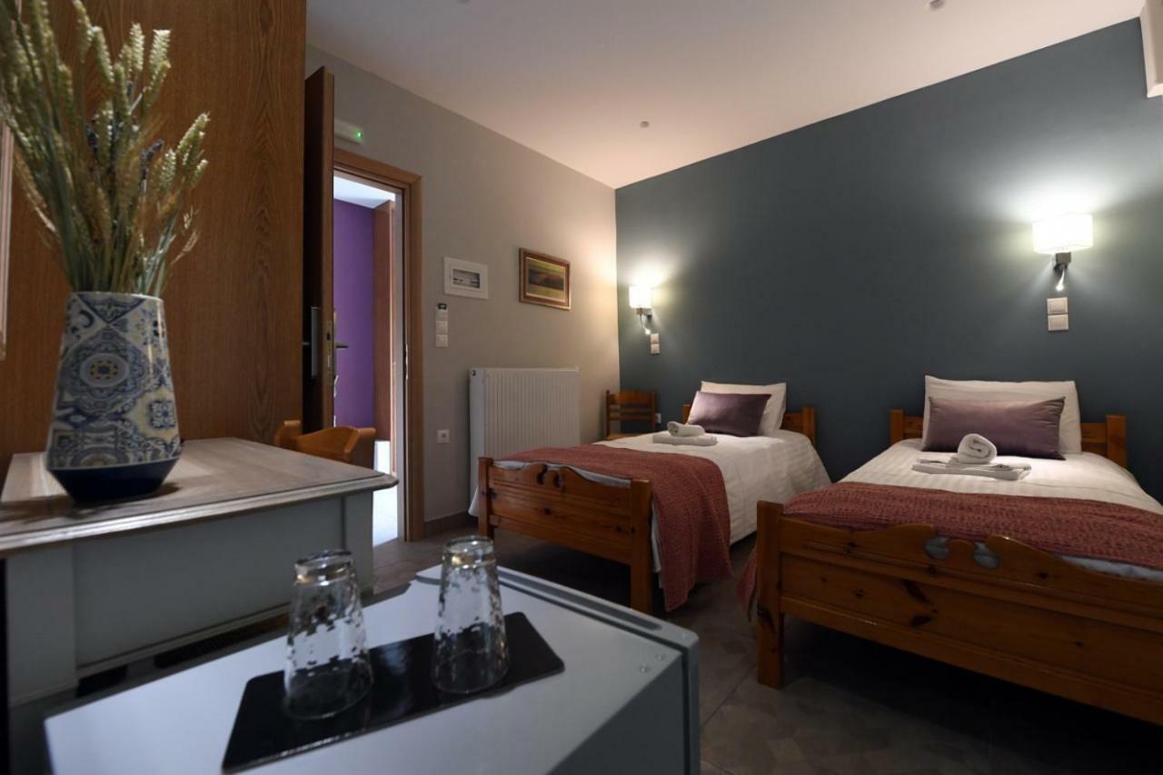 Tassos Rooms Corinth Exterior photo