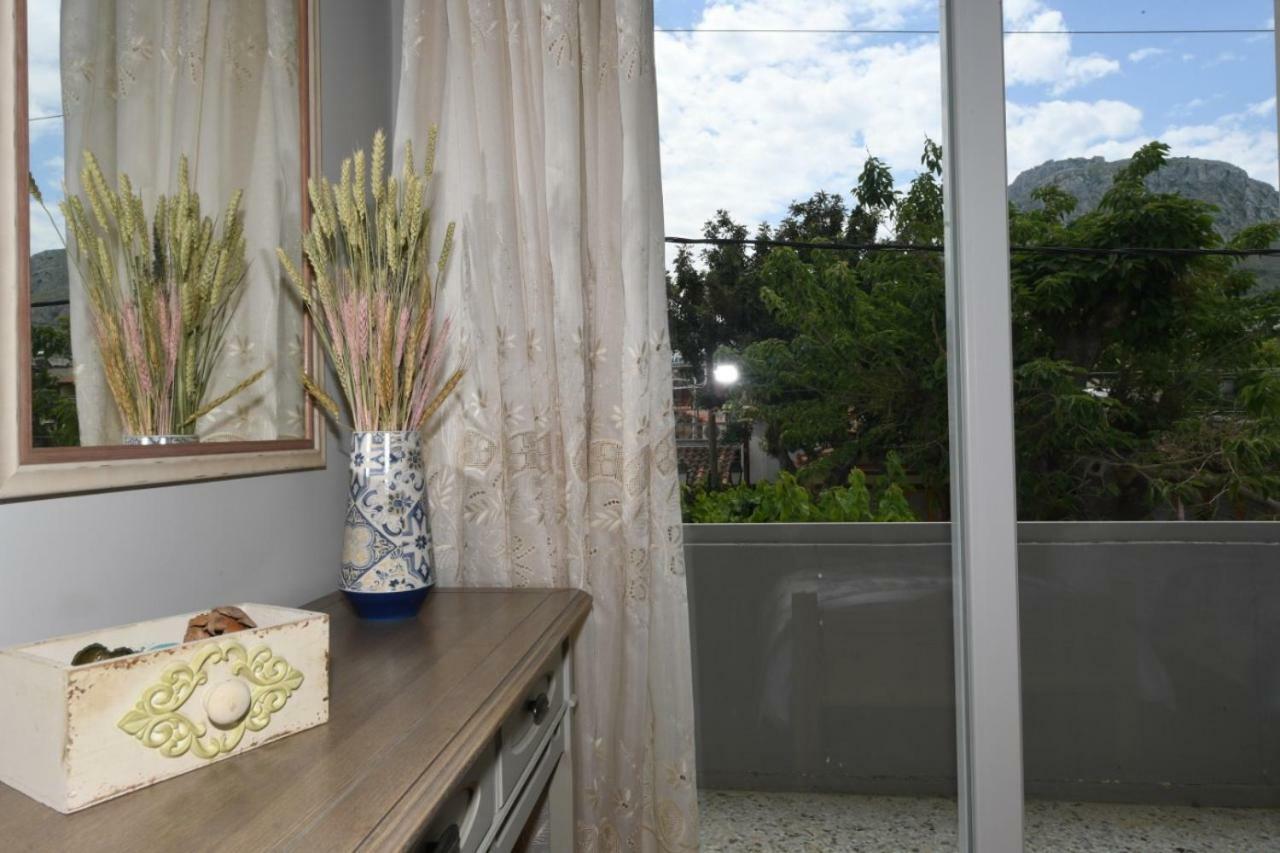 Tassos Rooms Corinth Exterior photo